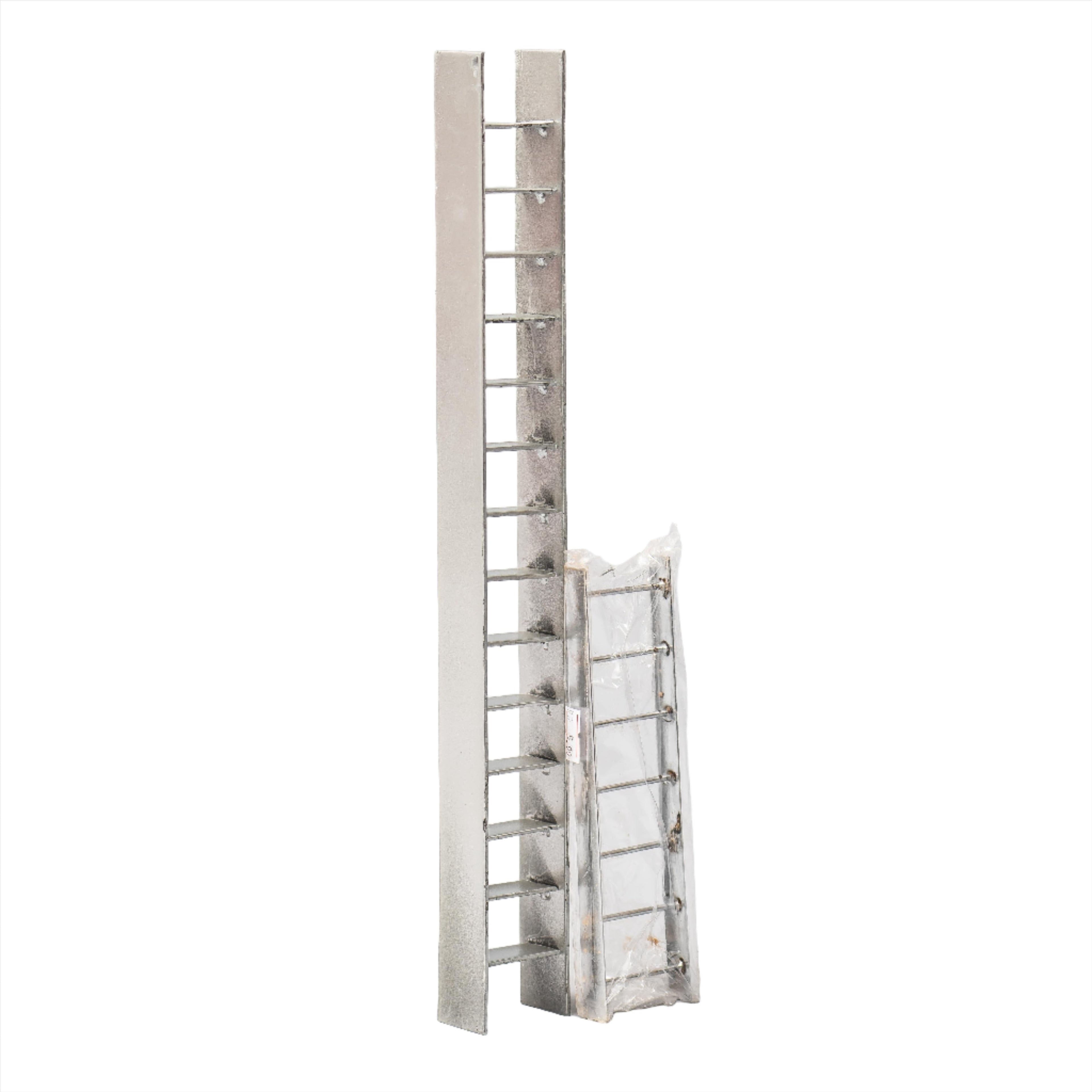 ESCALERA DE METAL  7 PASOS